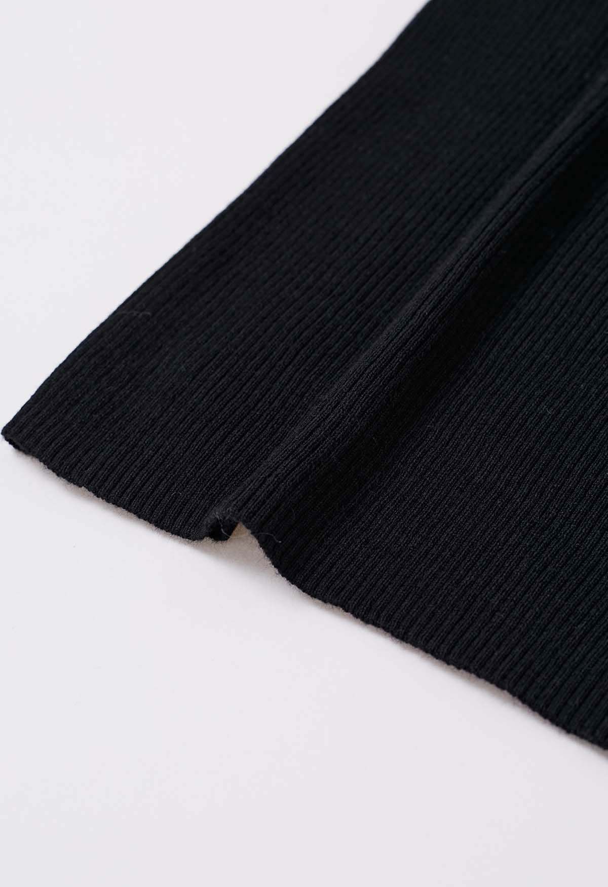 Color Blocked Neckline Knit Top in Black