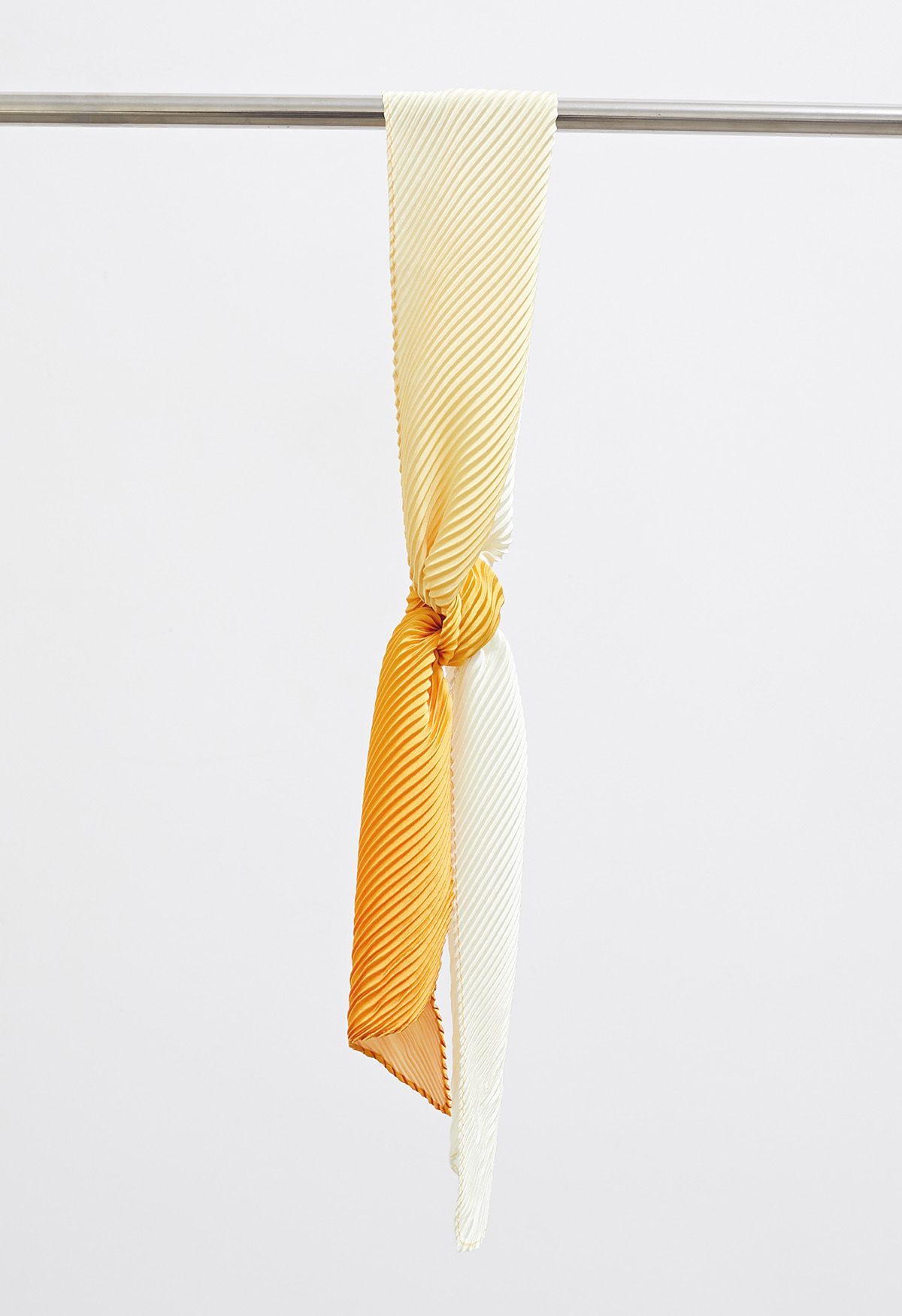 Silk Feeling Gradient Pleated Ribbon Scarf