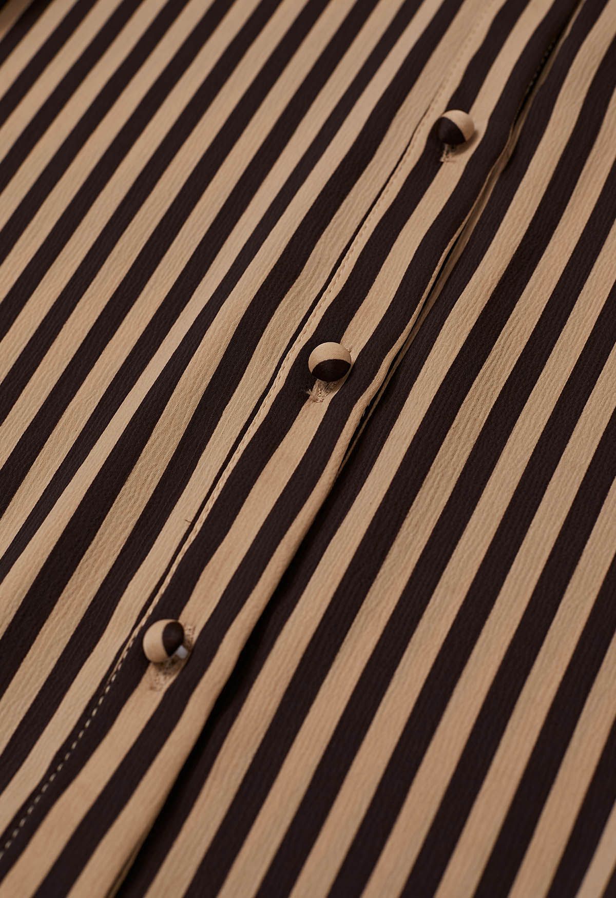 Stripe Print Point Collar Buttoned Shirt
