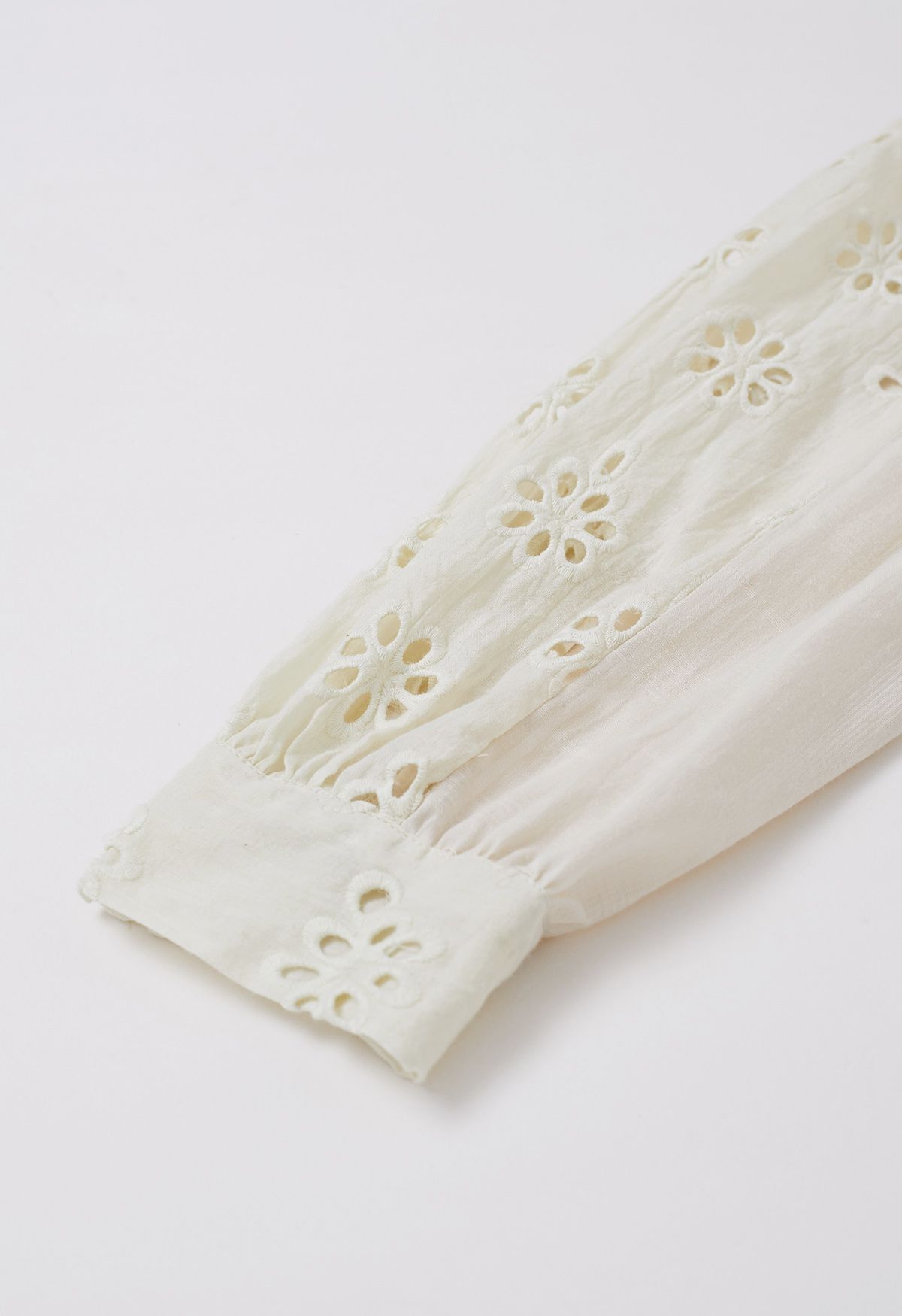 Daisy Eyelet Embroidery Cotton Top in Cream