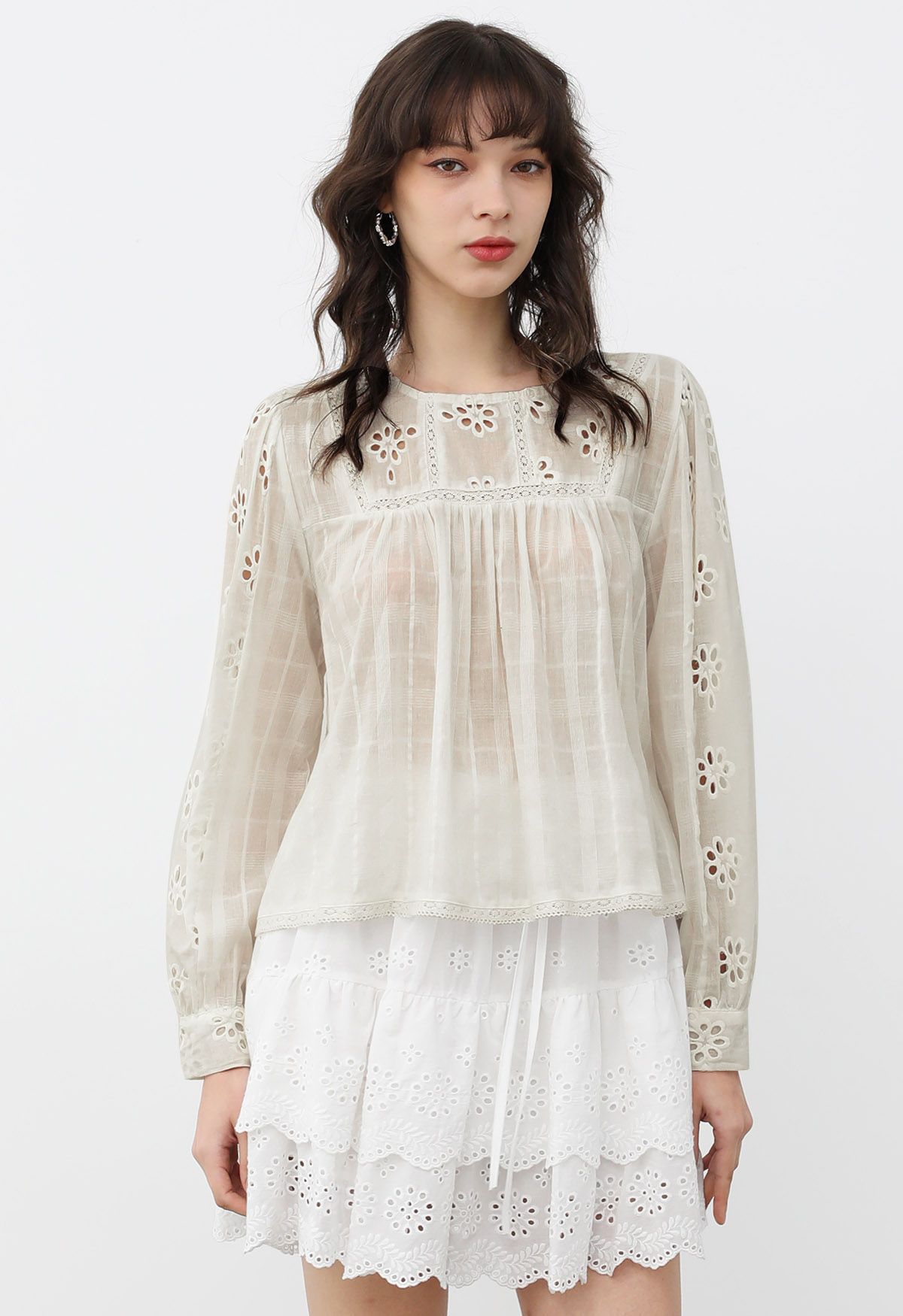 Daisy Eyelet Embroidery Cotton Top in Cream