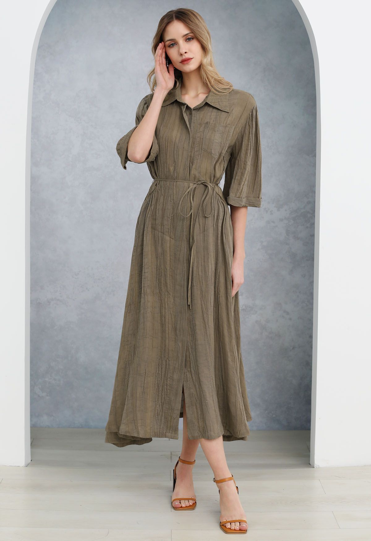 Elbow Sleeve Tie-Waist Buttoned Shirt Dress in Brown