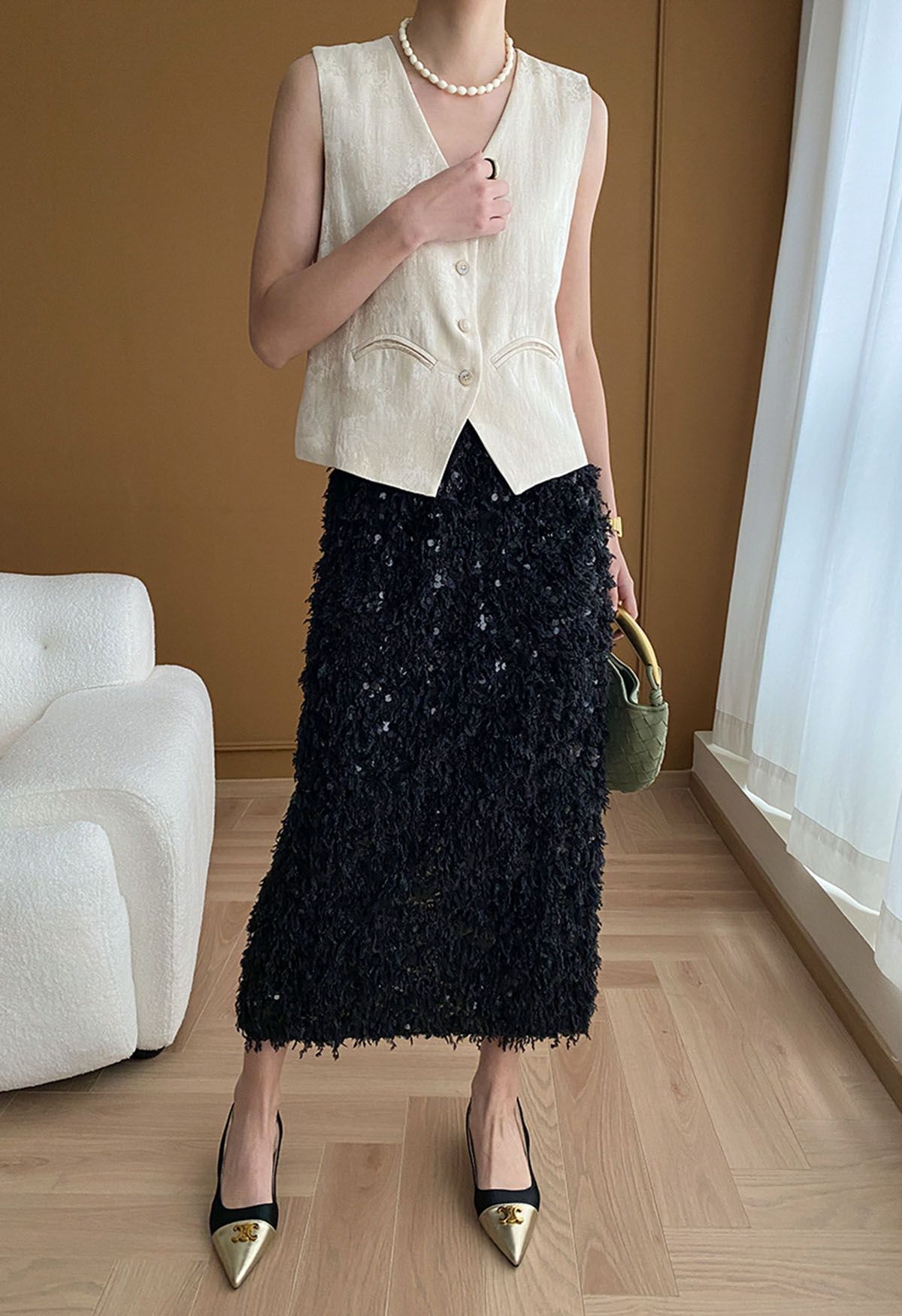 Full Feather Sequined Pencil Skirt in Black