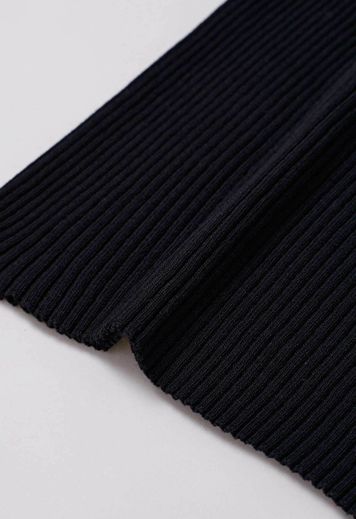 Wooden Bead Decor Halter Knit Top in Black