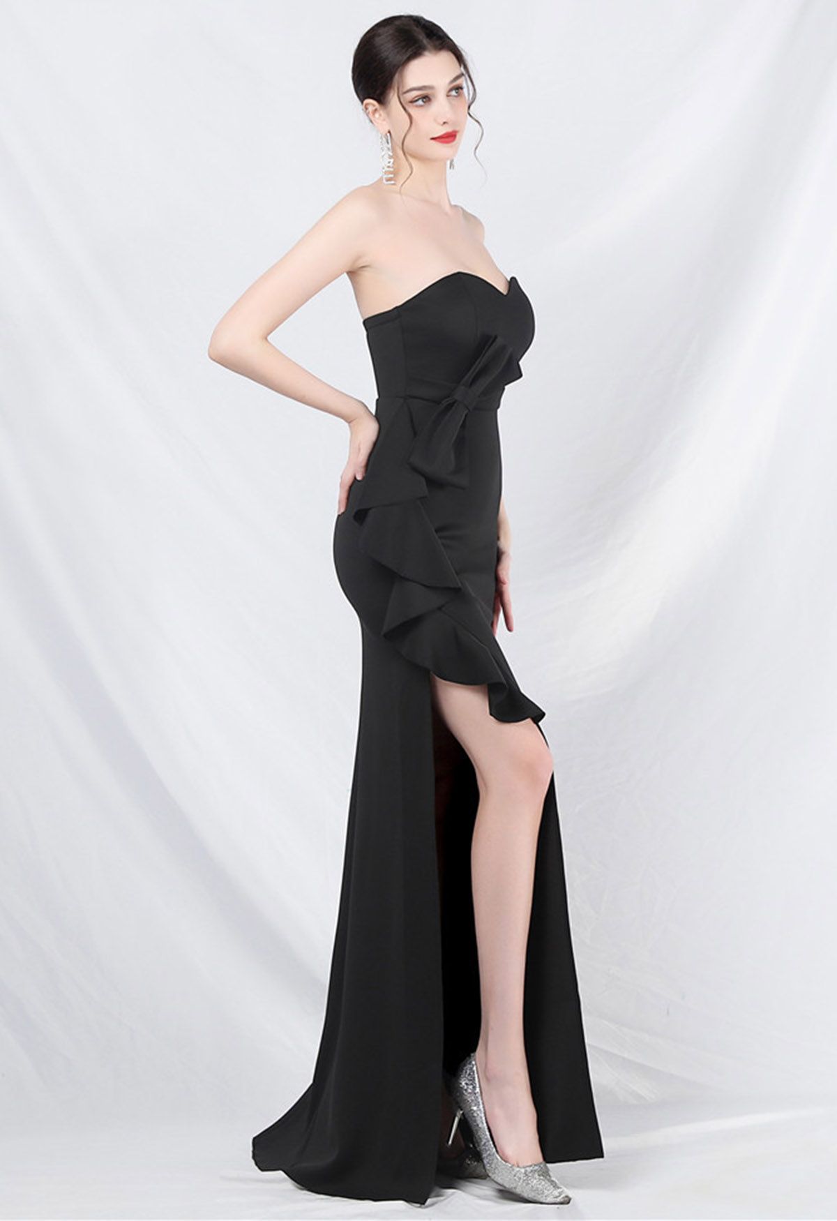 Strapless Bowknot Waist Ruffle Slit Gown in Black