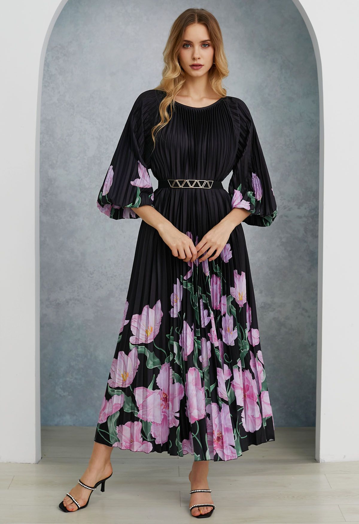 Blossoming Day Watercolor Pleated Maxi Dress in Black