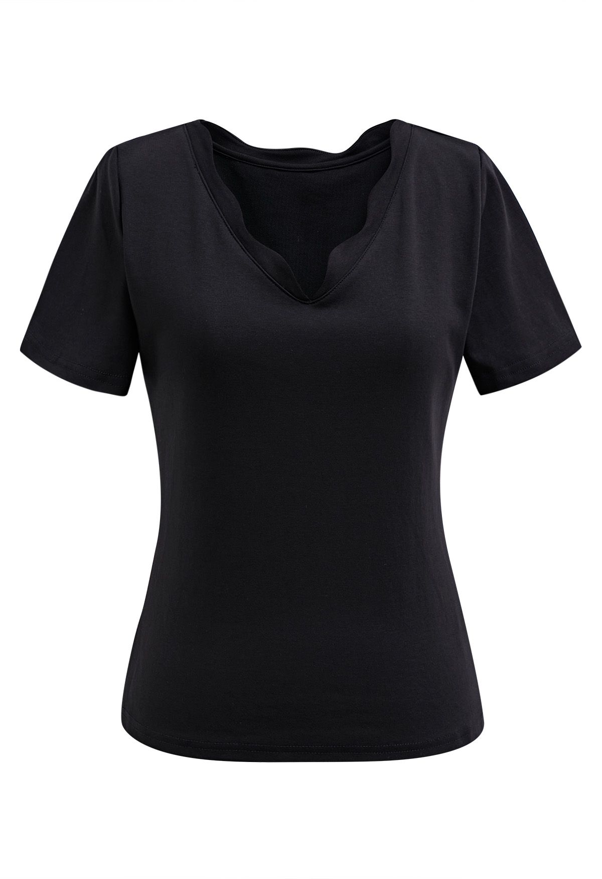 Scalloped V-Neck Short Sleeve T-Shirt in Black