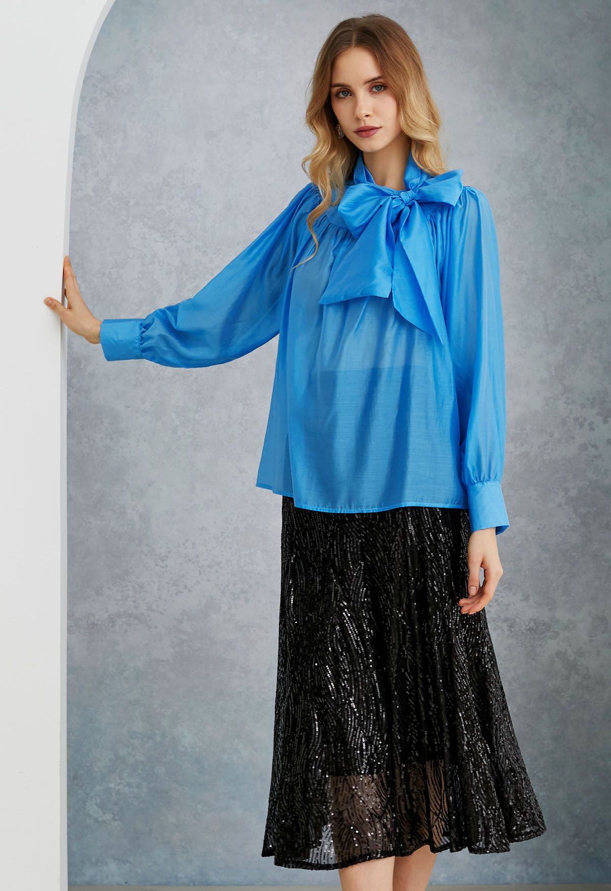 Charming Bowknot Puff Sleeve Sheer Shirt in Blue