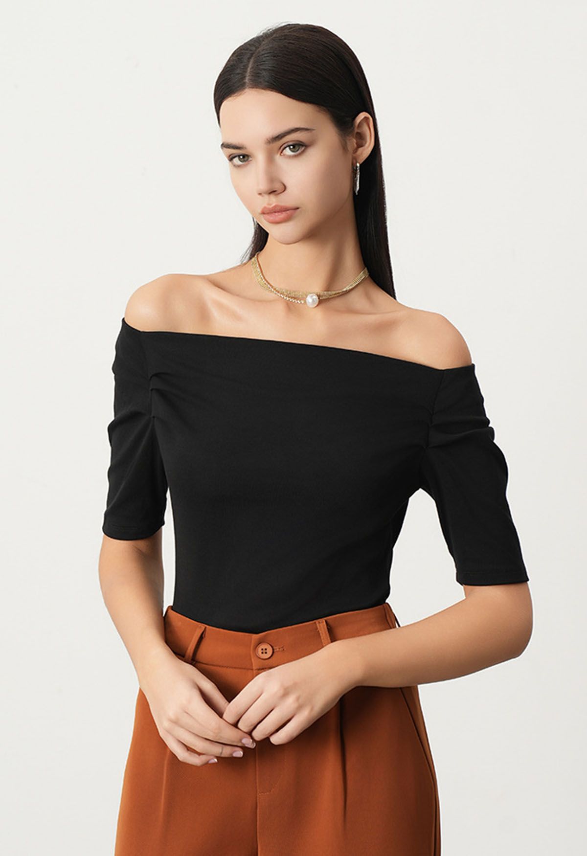 Off-Shoulder Ruched Short Sleeve Top in Black