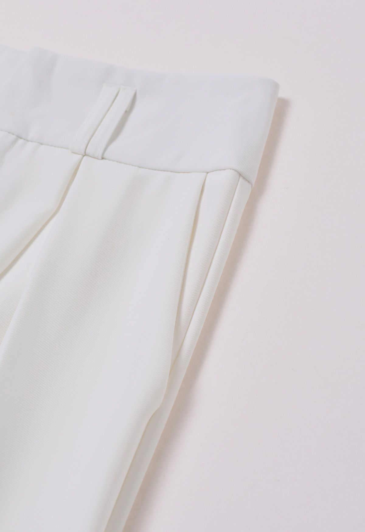 Side Pocket Wide Leg Pleated Pants in White