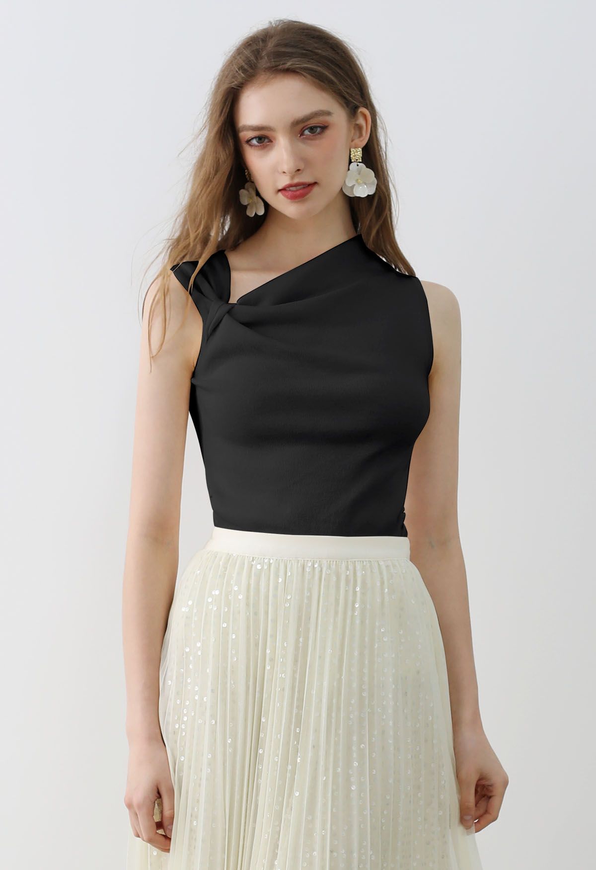 Side Knot Ruched Sleeveless Knit Top in Black