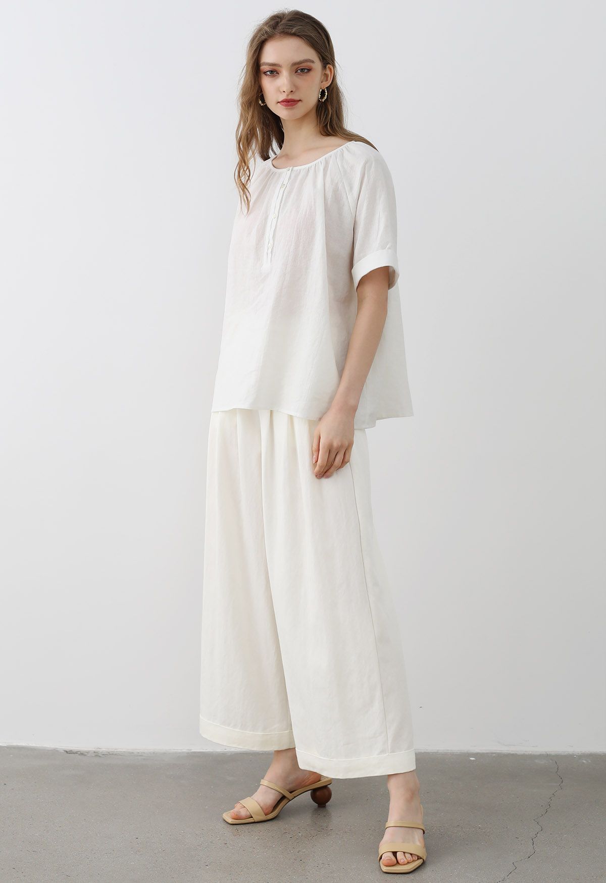 Wide Leg Roll-Hem Pleated Pants in Ivory