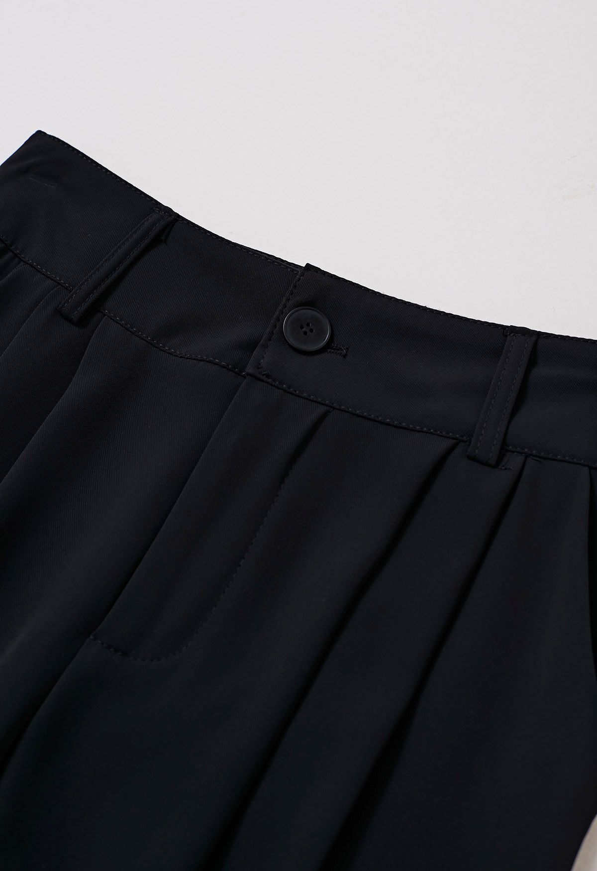 High-Waist Straight-Leg Pants in Black