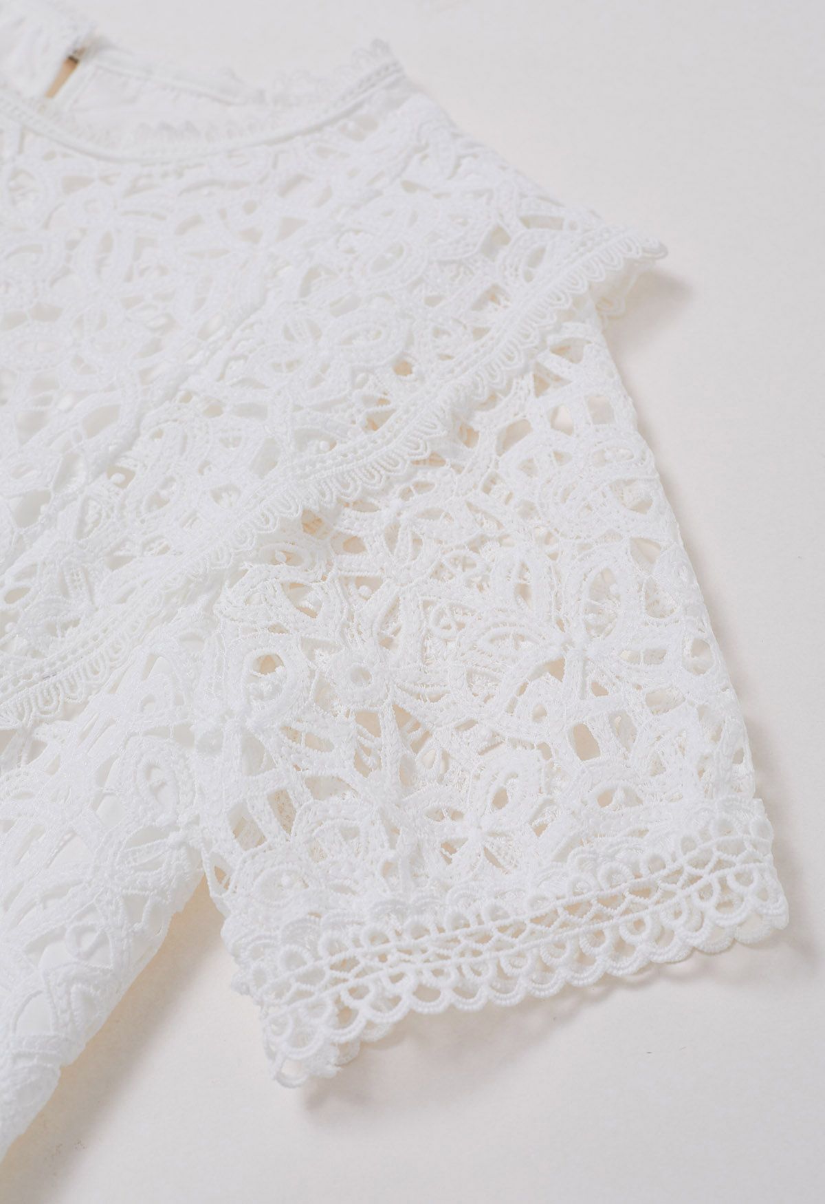 Crew Neck Guipure Lace Top in White