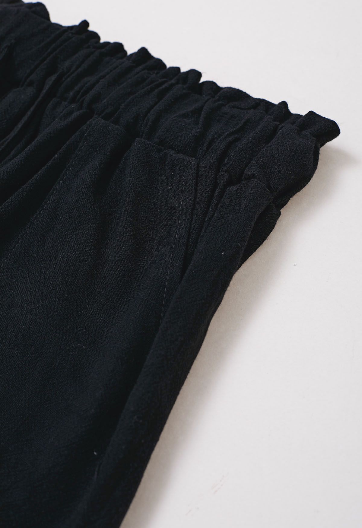 Ruffle Waist Detail Linen-Blend Shorts in Black