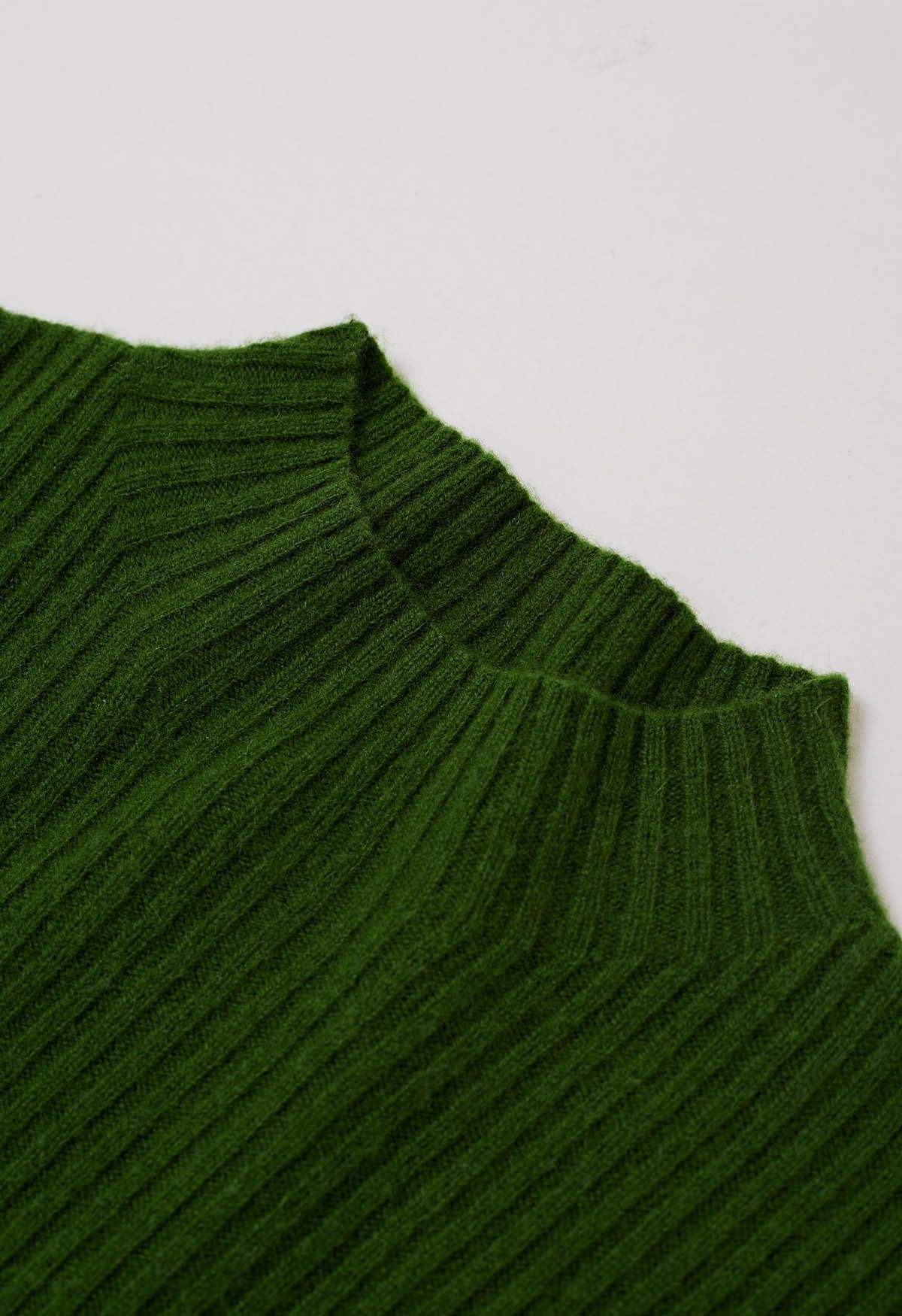 Elemental Mock Neck Long-Sleeve Wool Sweater in Dark Green