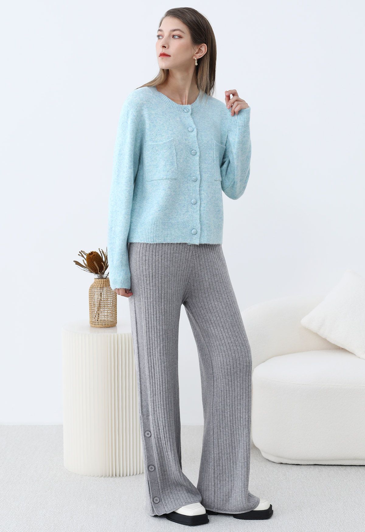 Toasty Patch Pockets Buttoned Knit Cardigan in Baby Blue