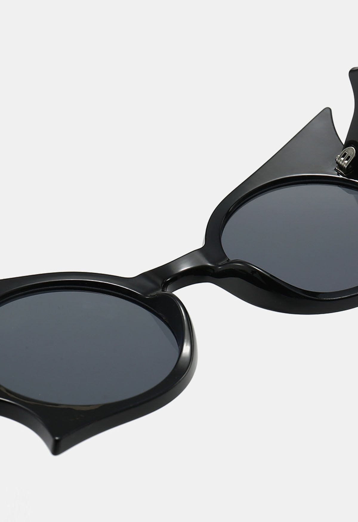 Midnight Bat Wing Sunglasses in Black