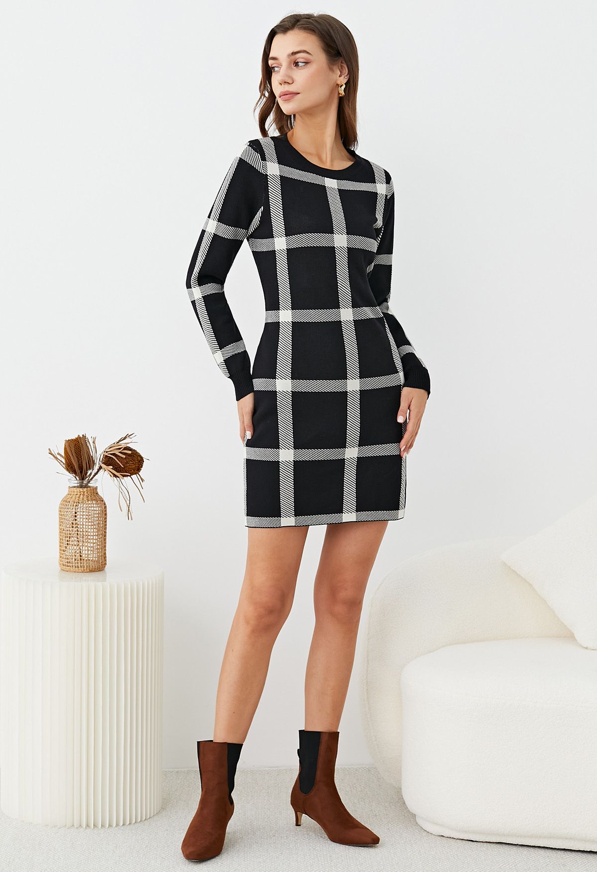 Fall Wear Check Pattern Sweater Dress in Black