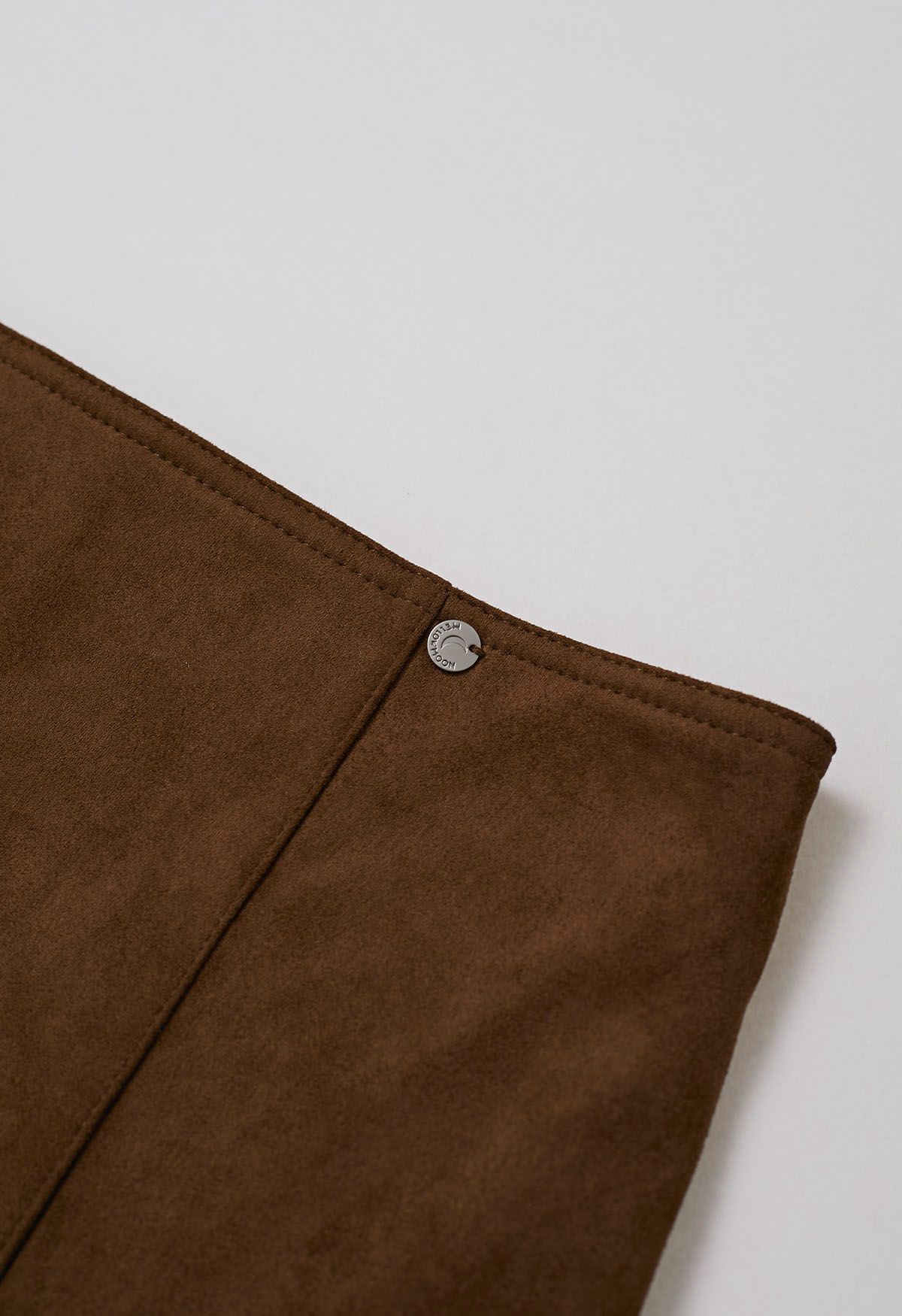 Retro Chic Faux Suede Mini Skirt in Caramel