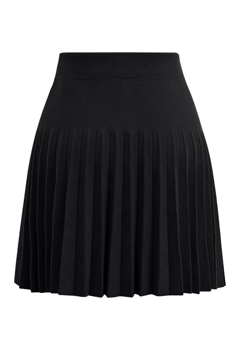 Decorative Pocket Pleated Knit Mini Skirt in Black