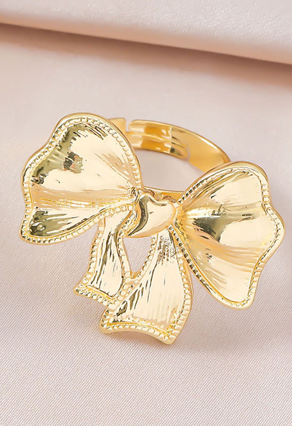 Polished Bowknot Ring in Gold