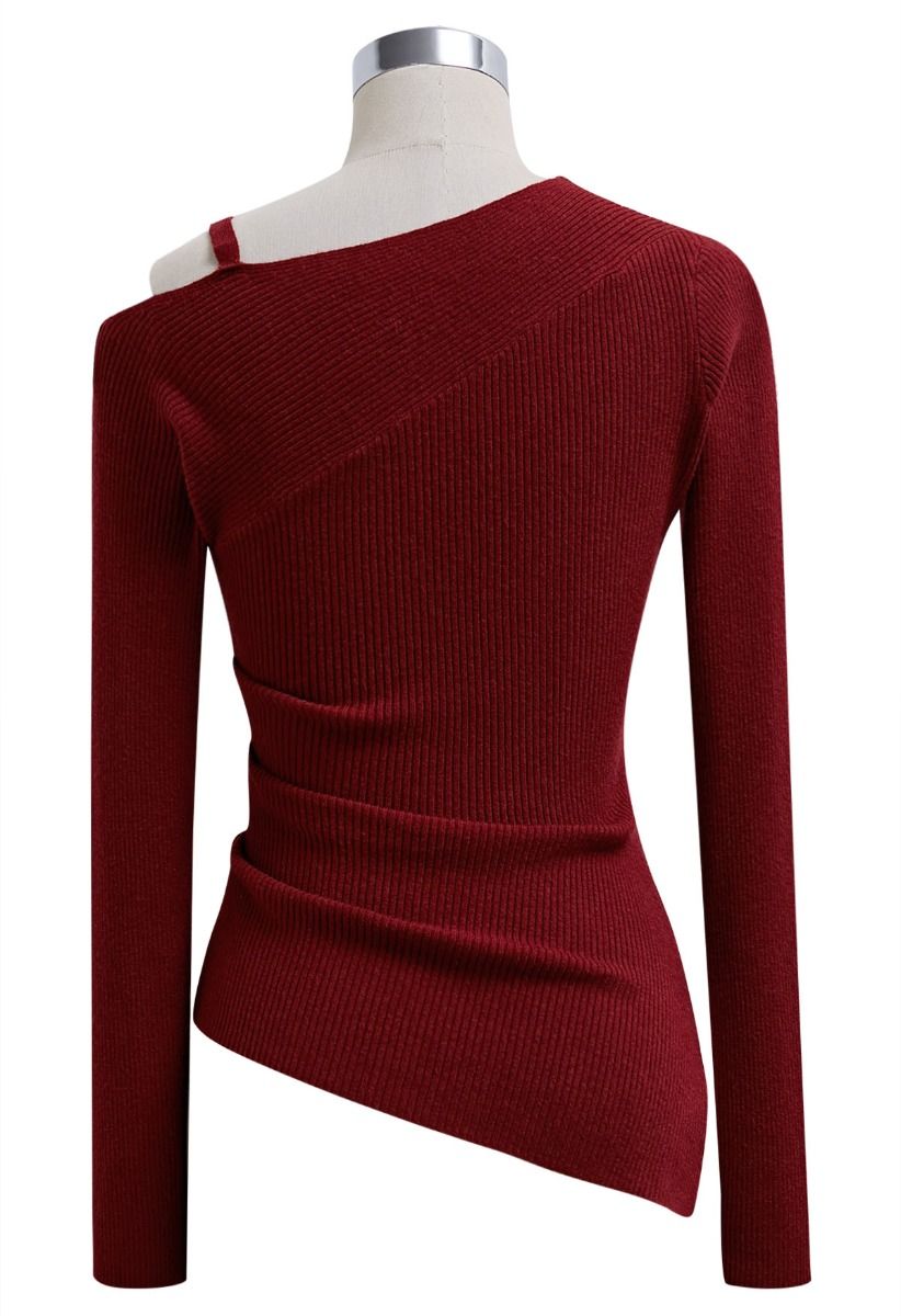 One-Shoulder Ruched Asymmetric Hem Knit Top in Red