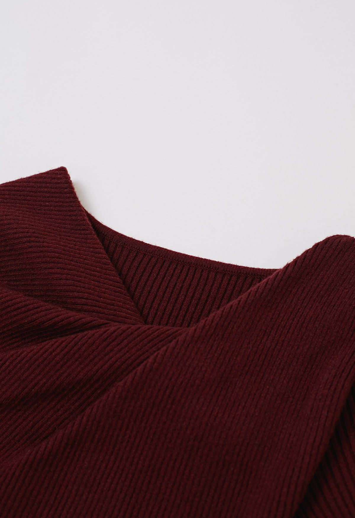 Twist Neckline Ribbed Knit Top in Burgundy