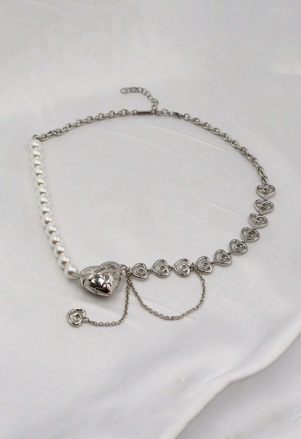 Pearly Hollow Heart Spliced Necklace