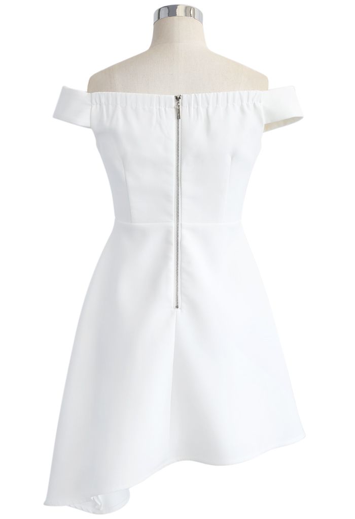 Charming in Asymmetry Off-shoulder Dress in White