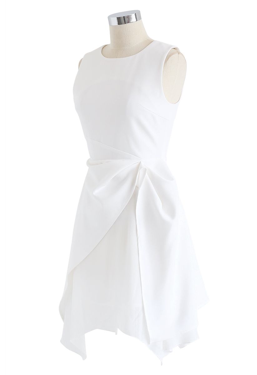 Asymmetric Hem Sleeveless Dress in White