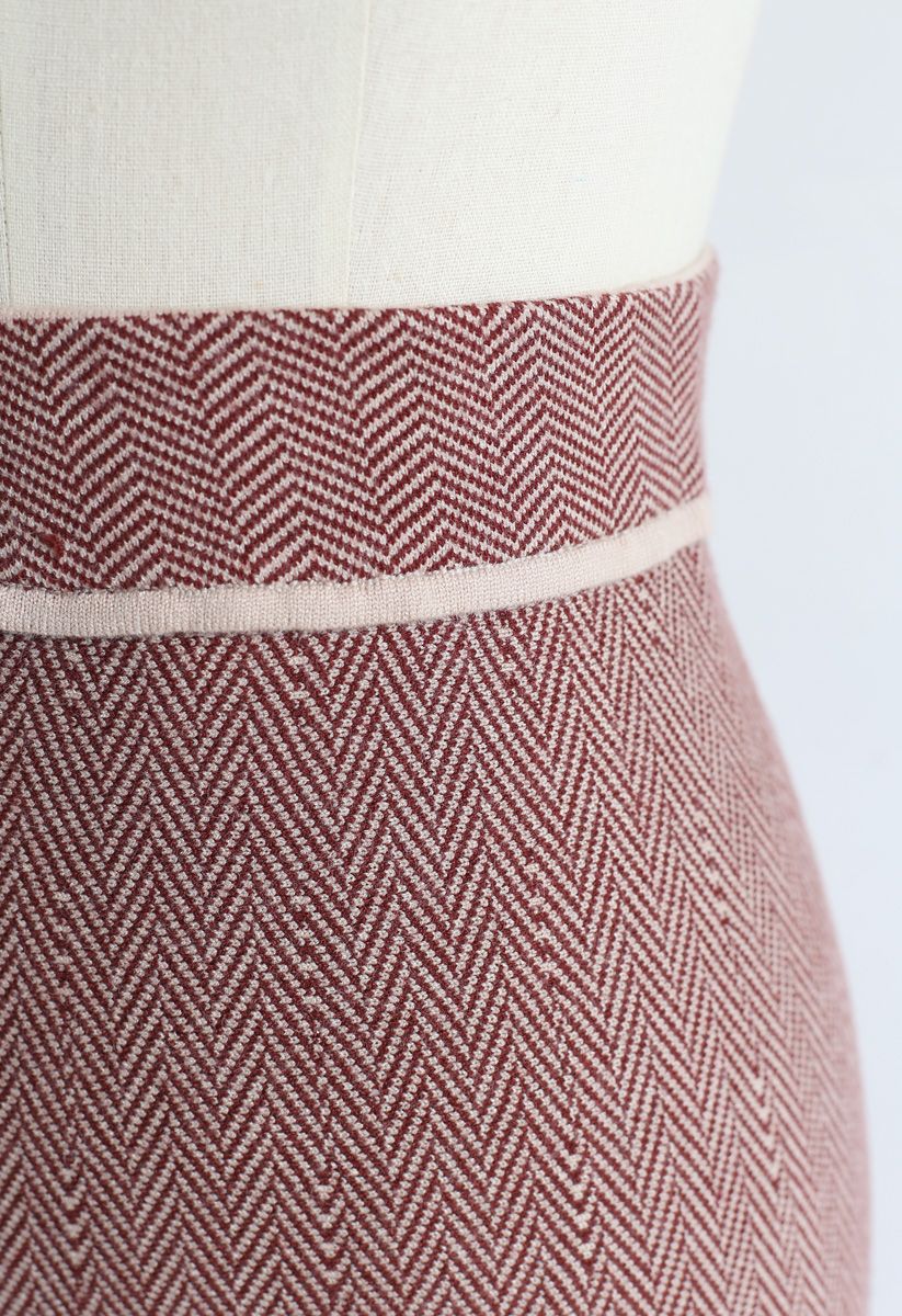 Slant Stripes Knit Midi Skirt in Rust Red