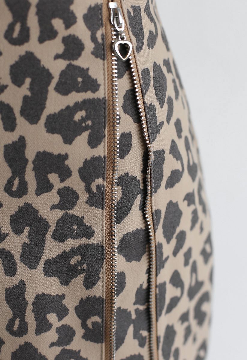 Leopard Print Zipper Mini Skirt in Sand